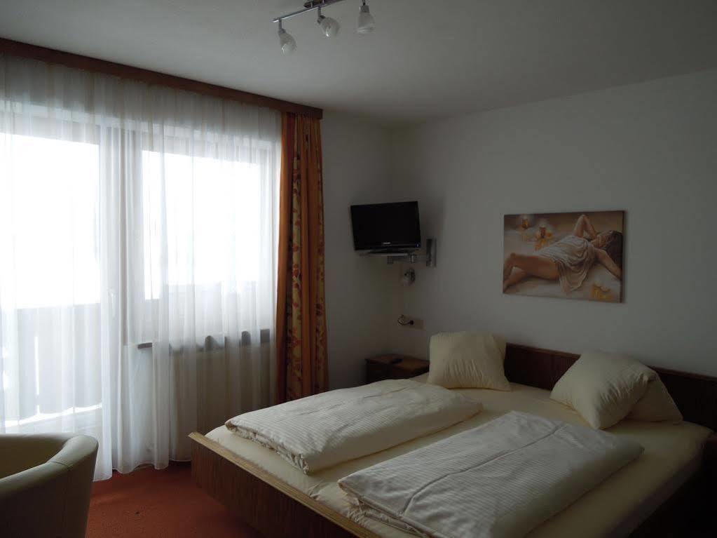 Haus Bergkranz Bed & Breakfast Lermoos Dış mekan fotoğraf